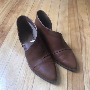 Universal Thread Cut Out Booties